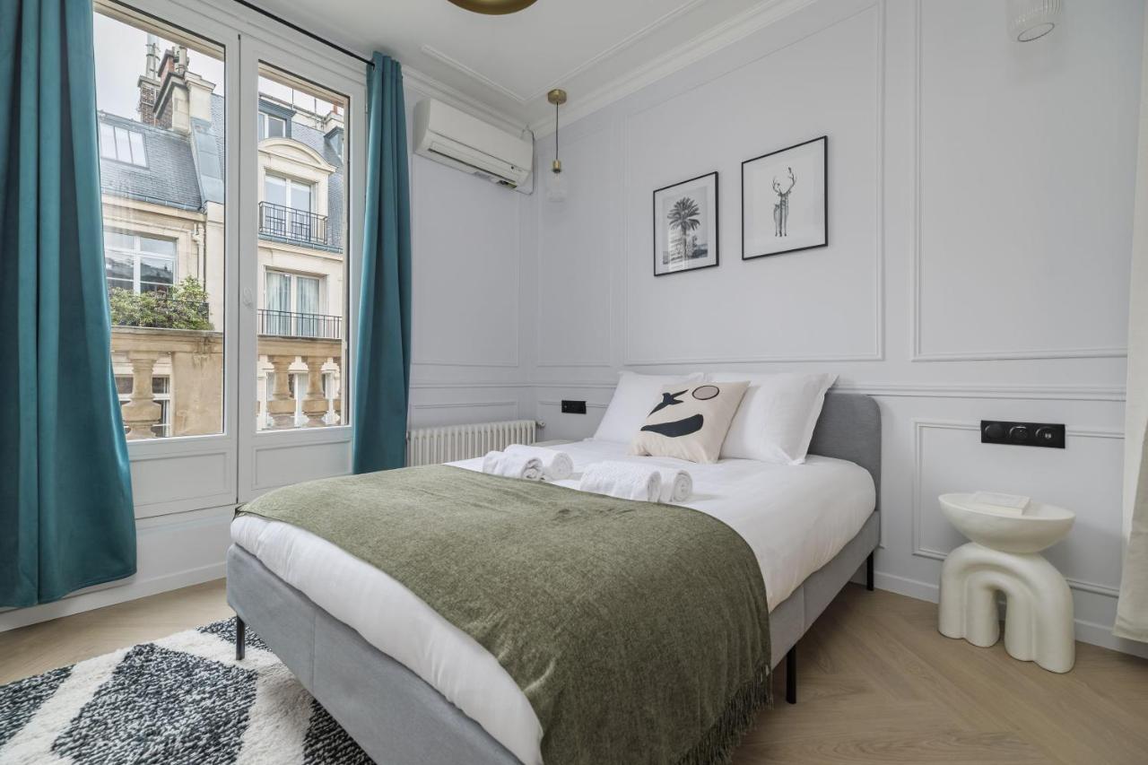 Poetic Stay - Champs Elysees Париж Екстериор снимка